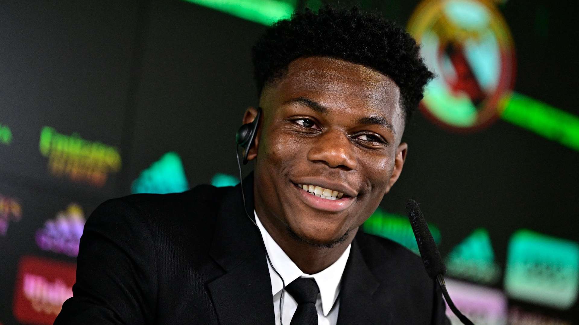 黎的阵容深 黎的阵容深